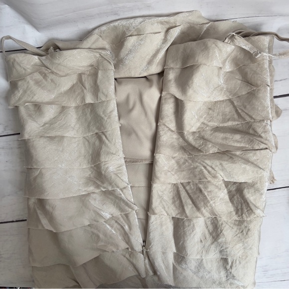 NWT Evan Picone Flattering Cocktail Dress Layered Tiers Fluid Drape - 10 - Picture 8 of 8